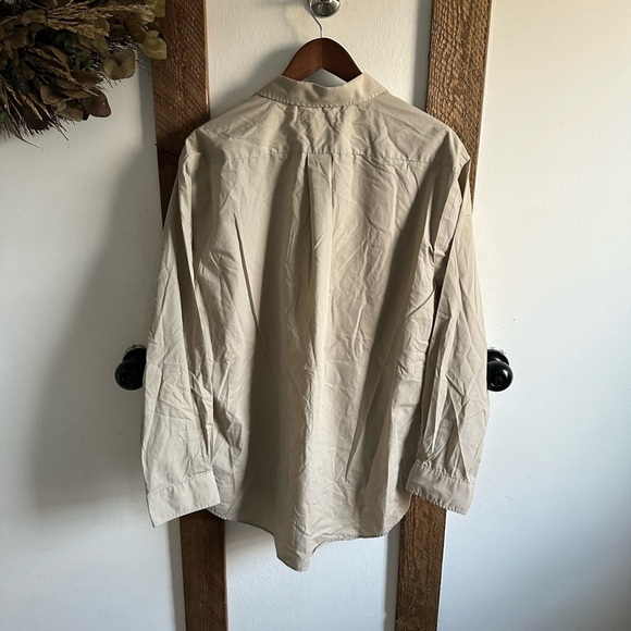 A(2)Z New York Men’s Button Down Dress Shirt Size XL
GUC

Bin 13 - Picture 4 of 6